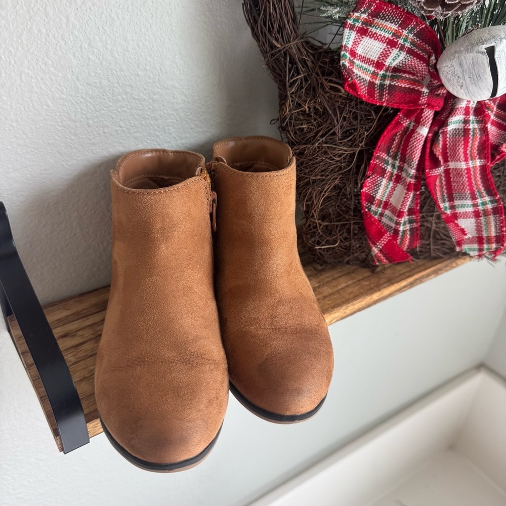 Cat & Jack Brown Ankle Boots